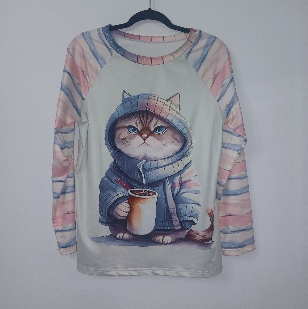 Cat design in Long Sleeve Size: M